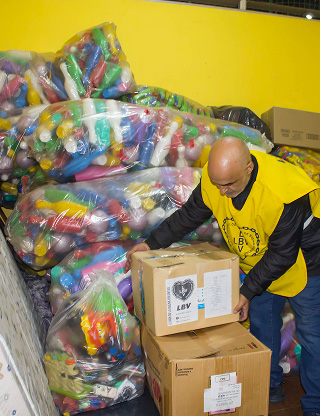 home_argentina_red_3